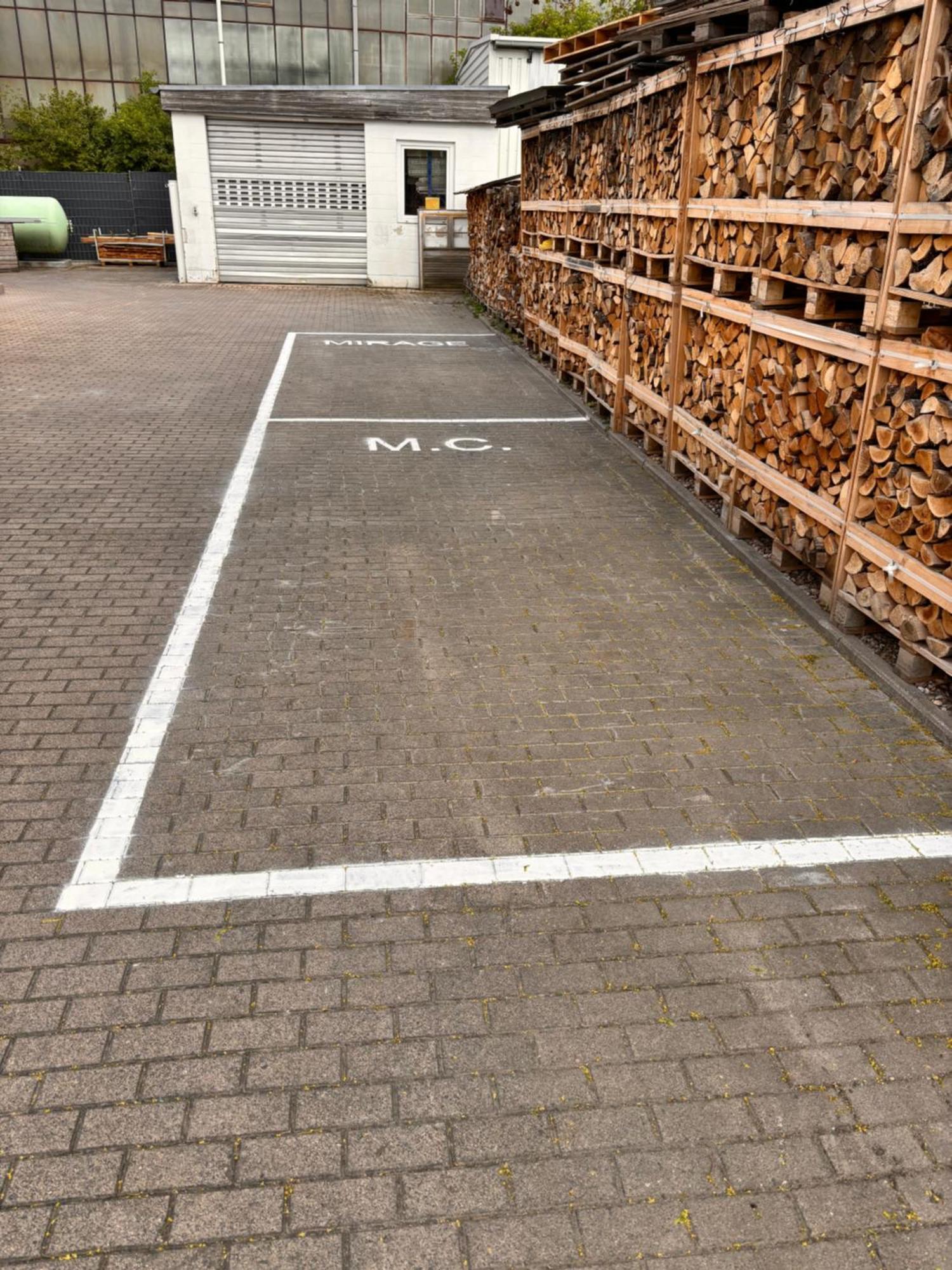Huebner Apartments Erfurt Bagian luar foto